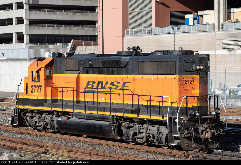 BNSF 2727